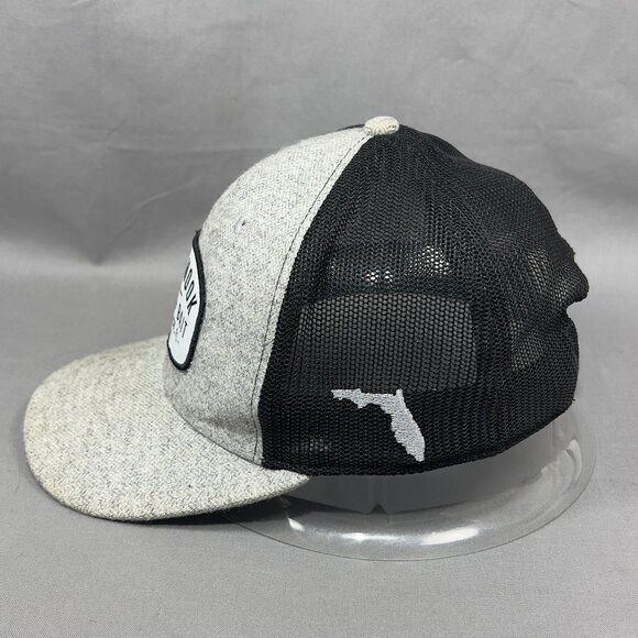Snook Hook Tackle Bait Snapback Cap Hat Pukka Gray Trucker Jensen Beach FL Mens - Picture 5 of 15